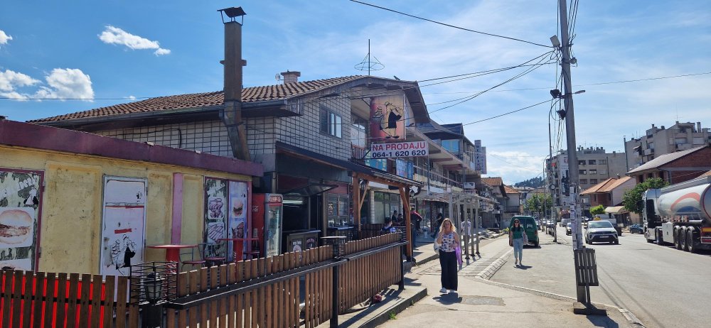 Pera-Zdera.jpg