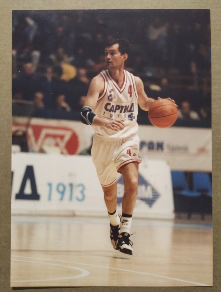 ZORAN-SRETENOVIC-CRVENA-ZVEZDA_slika_O_142375749.jpg
