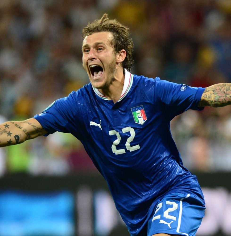 Alessandro Diamanti celebrates after scoring during the penalty shoot ou.jpg