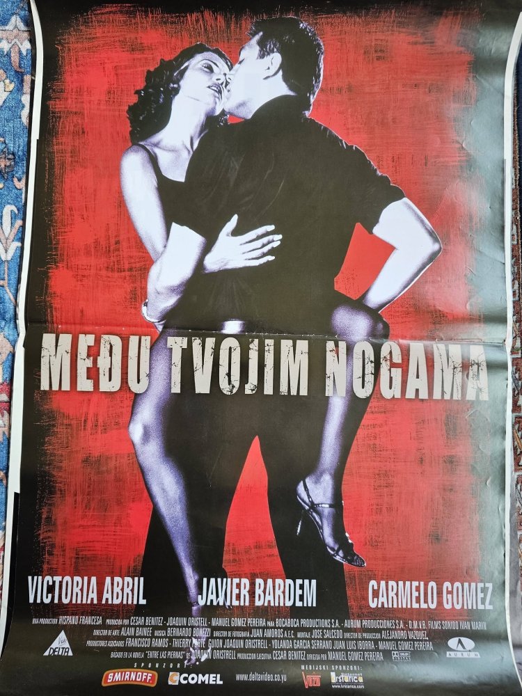 Medju tvojim nogama.jpg